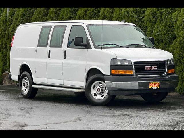 2022 GMC Savana Base