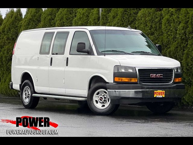 2022 GMC Savana Base