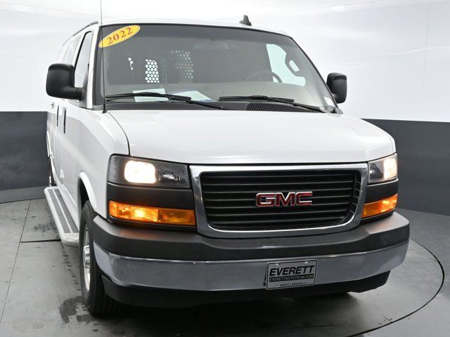 2022 GMC Savana Base