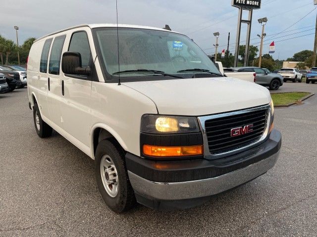 2022 GMC Savana Base