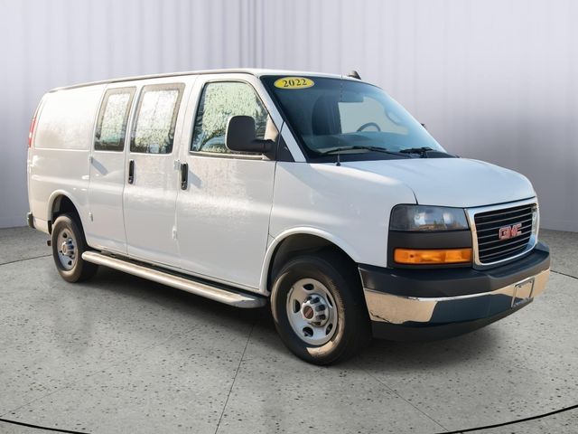 2022 GMC Savana Base