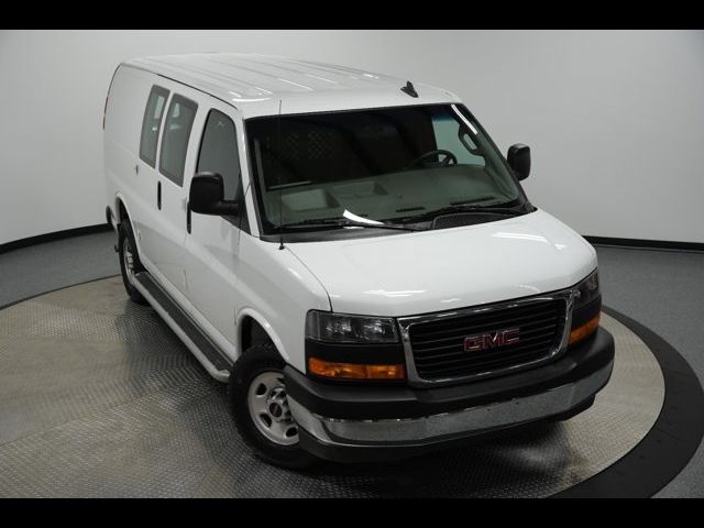 2022 GMC Savana Base