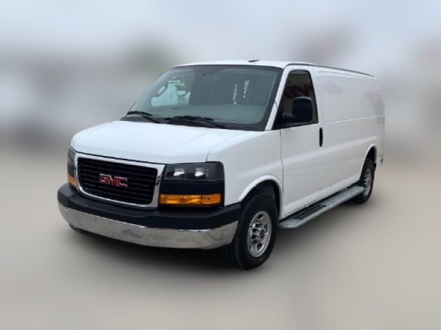 2022 GMC Savana Base