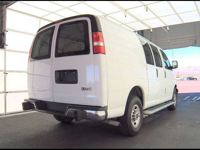 2022 GMC Savana Base