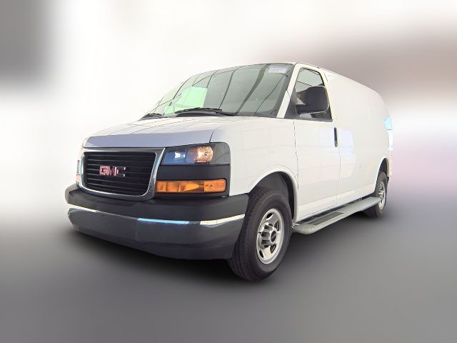 2022 GMC Savana Base