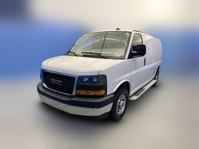 2022 GMC Savana Base