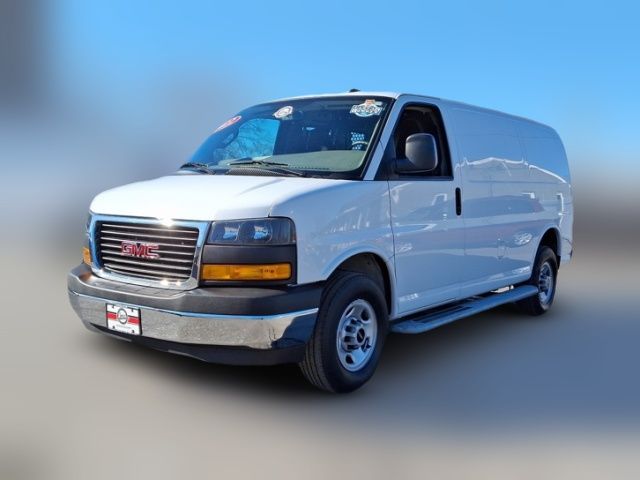 2022 GMC Savana Base