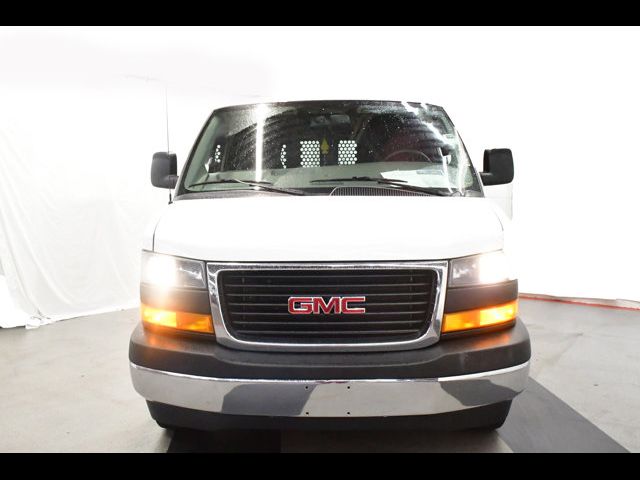 2022 GMC Savana Base