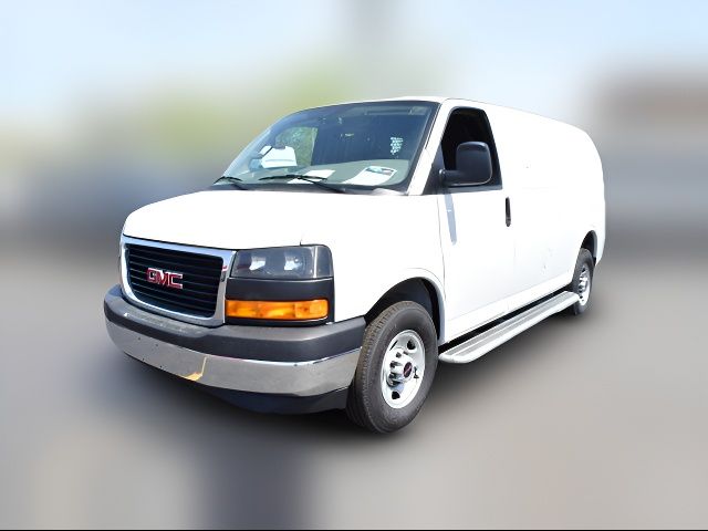 2022 GMC Savana Base