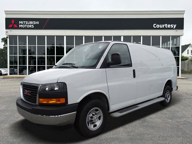 2022 GMC Savana Base