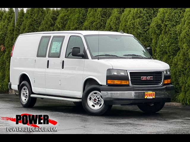 2022 GMC Savana Base