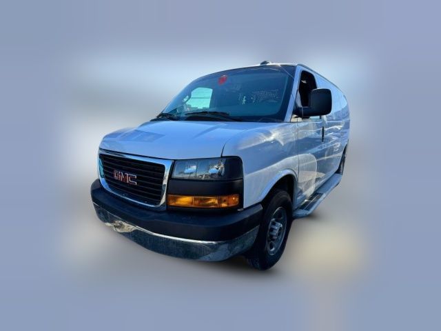 2022 GMC Savana Base