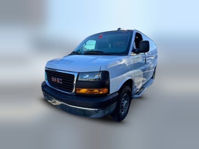 2022 GMC Savana Base