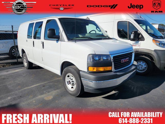 2022 GMC Savana Base