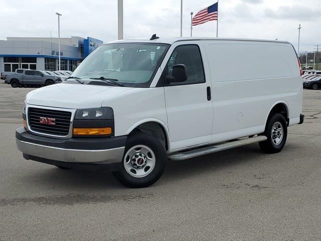 2022 GMC Savana Base