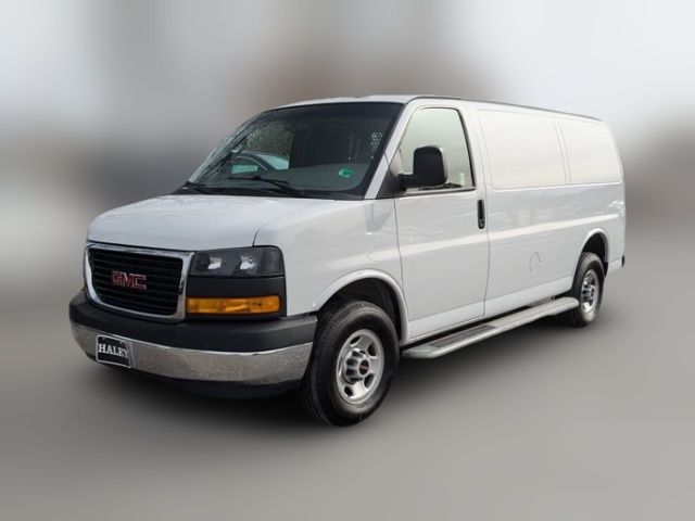 2022 GMC Savana Base