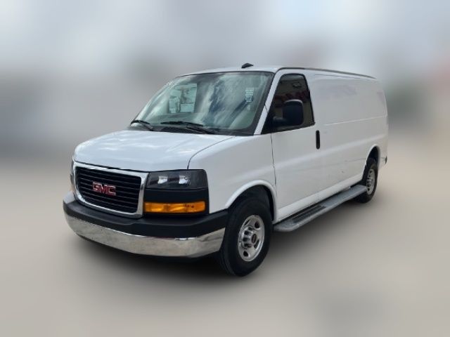 2022 GMC Savana Base