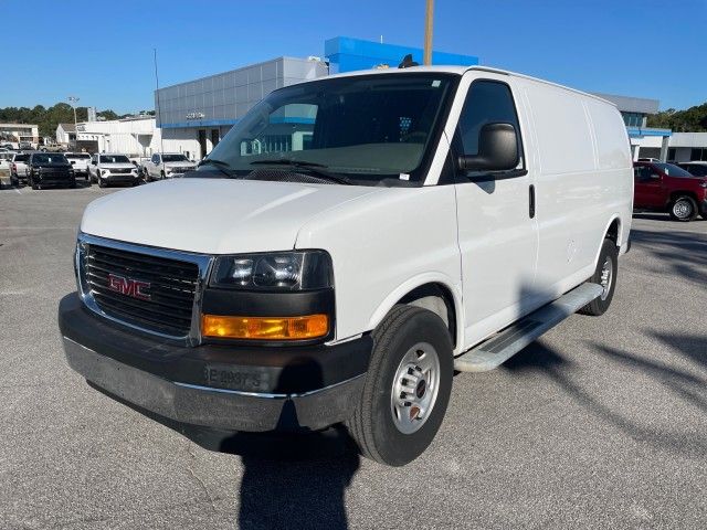 2022 GMC Savana Base