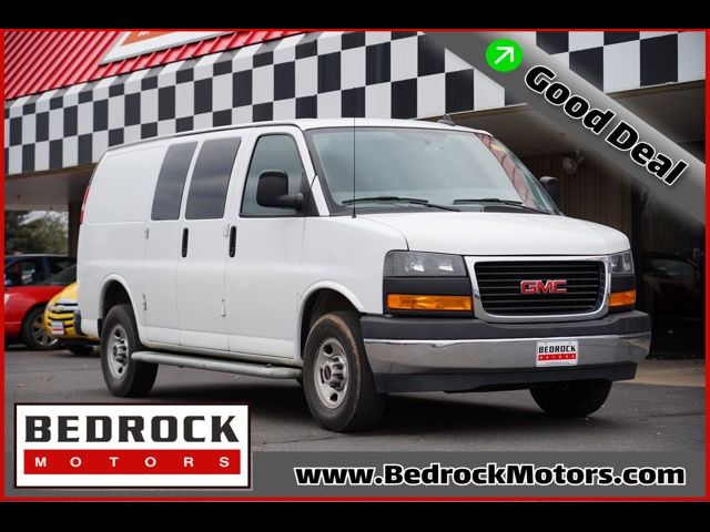 2022 GMC Savana Base