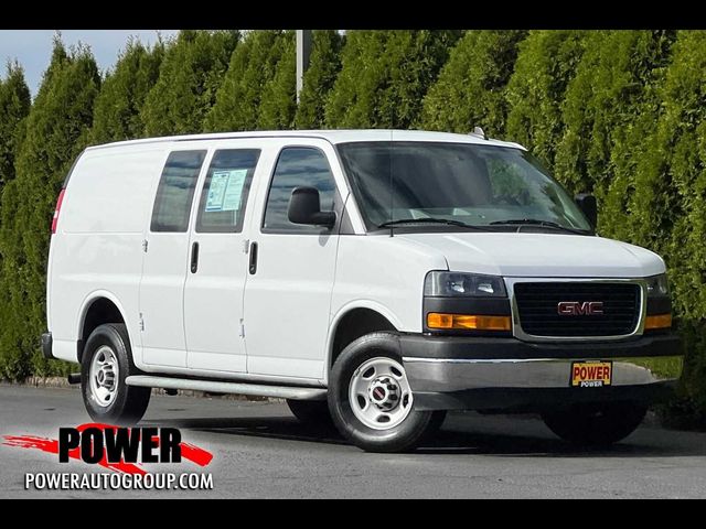 2022 GMC Savana Base