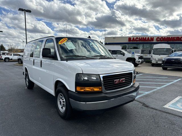 2022 GMC Savana Base