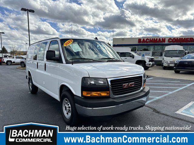 2022 GMC Savana Base