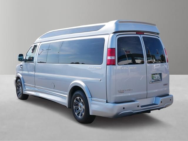 2022 GMC Savana Base