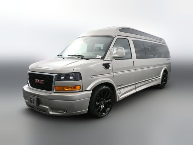 2022 GMC Savana Base