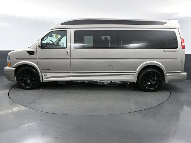 2022 GMC Savana Base