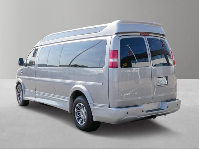 2022 GMC Savana Base