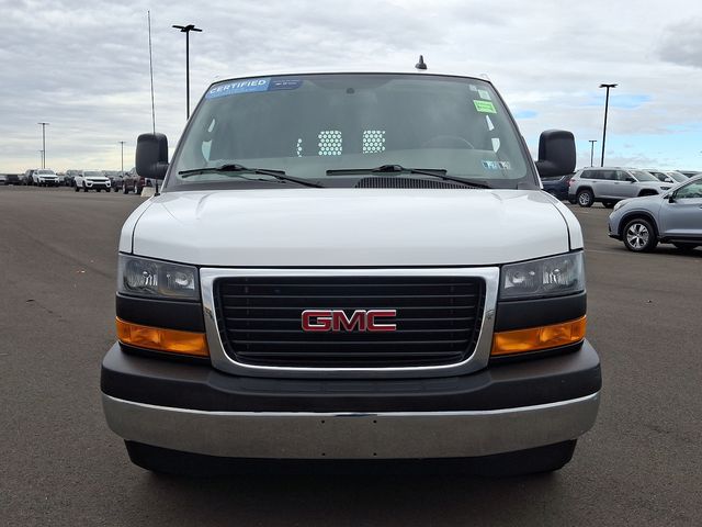 2022 GMC Savana Base