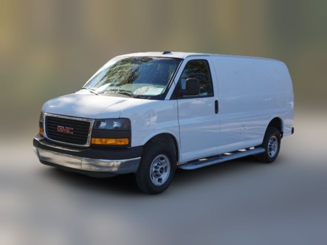 2022 GMC Savana Base