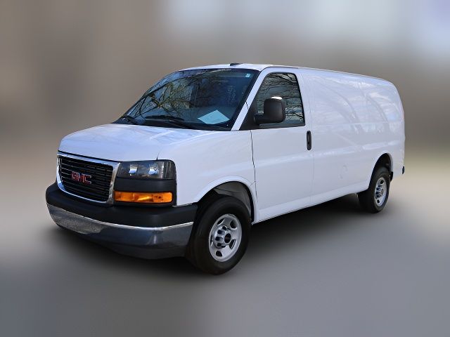 2022 GMC Savana Base