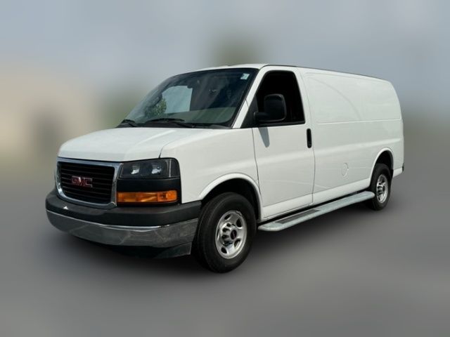 2022 GMC Savana Base