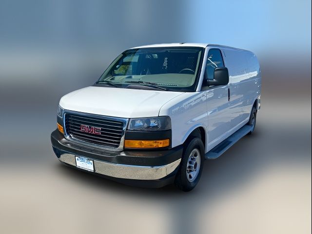 2022 GMC Savana Base