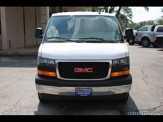 2022 GMC Savana Base