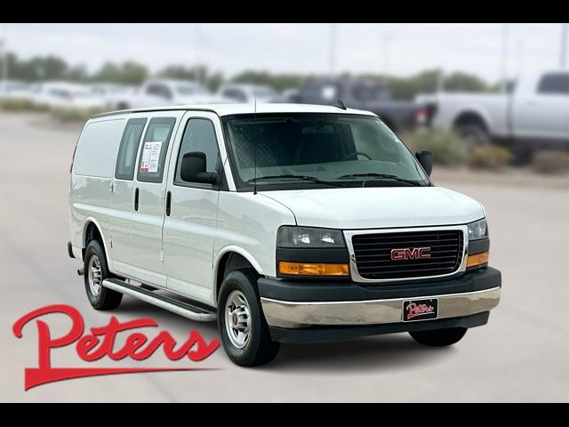 2022 GMC Savana Base