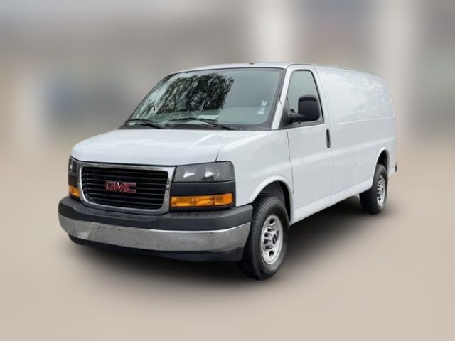 2022 GMC Savana Base