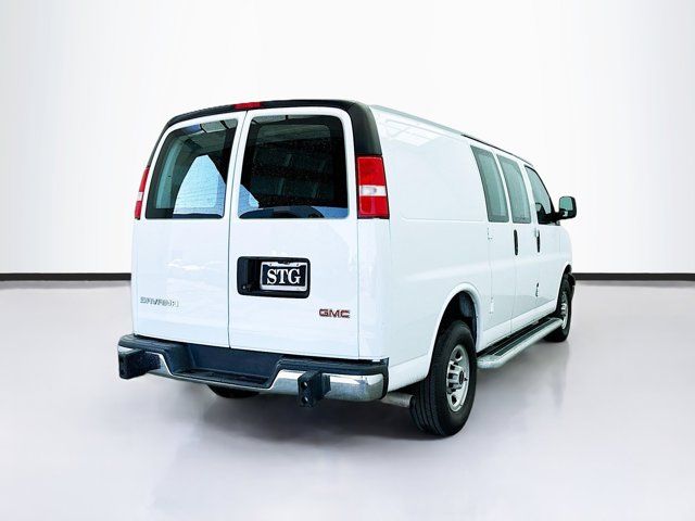 2022 GMC Savana Base