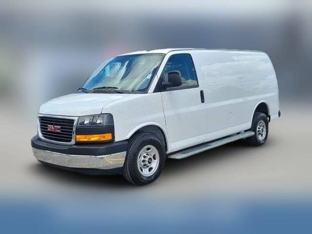 2022 GMC Savana Base