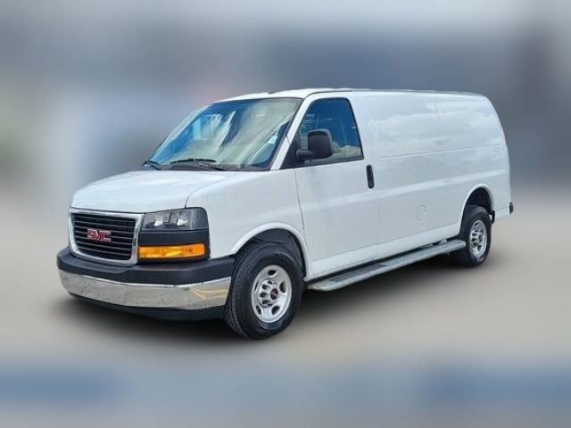 2022 GMC Savana Base