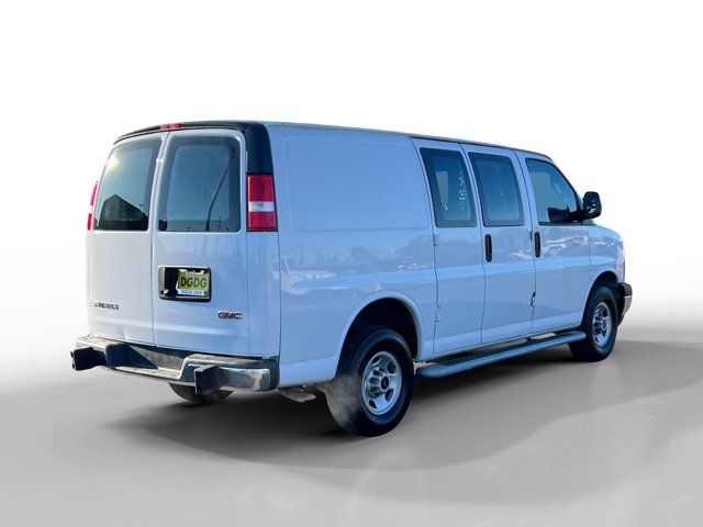 2022 GMC Savana Base