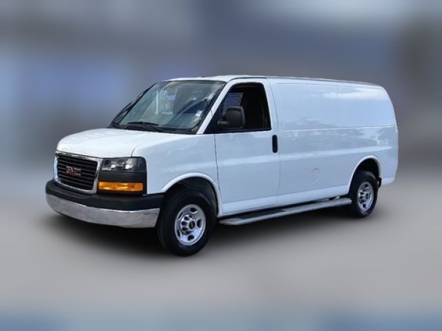 2022 GMC Savana Base