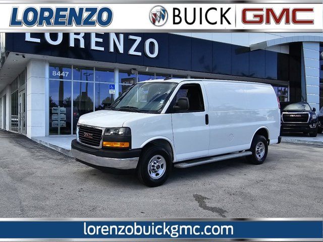 2022 GMC Savana Base