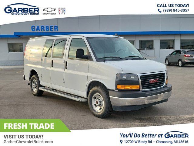 2022 GMC Savana Base