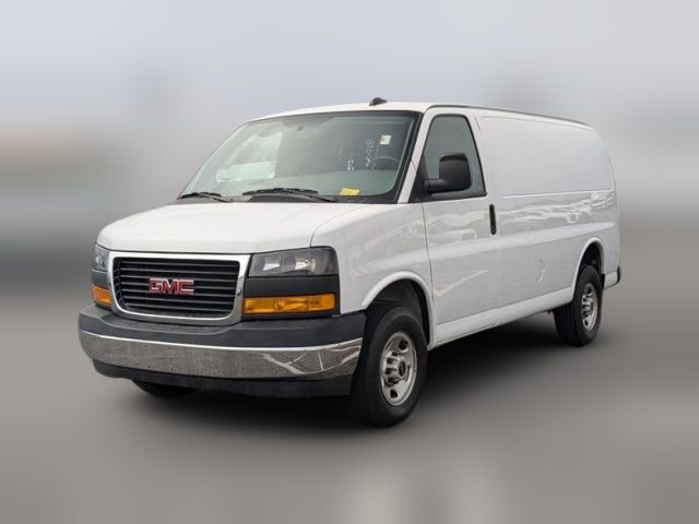 2022 GMC Savana Base