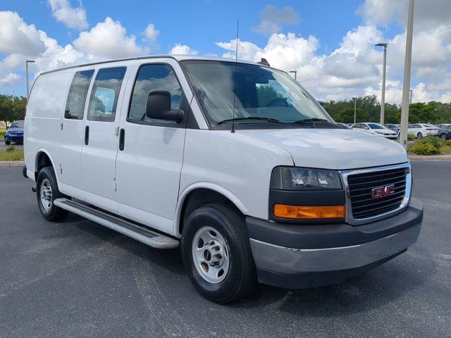 2022 GMC Savana Base