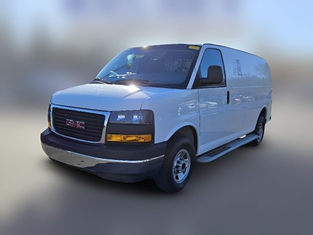 2022 GMC Savana Base