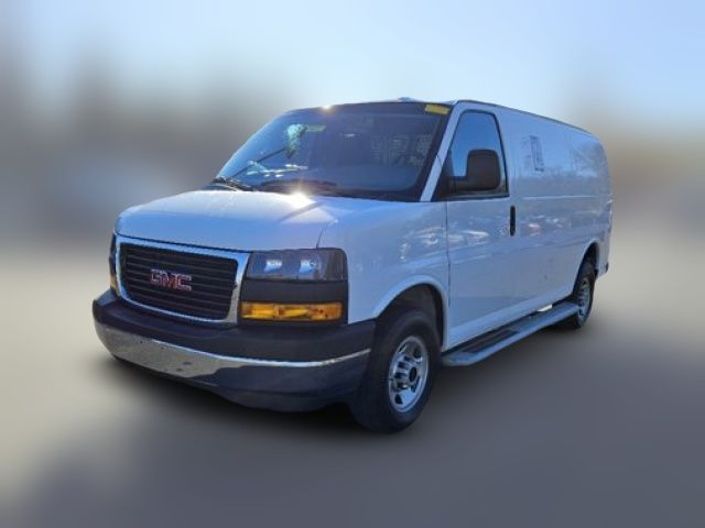 2022 GMC Savana Base