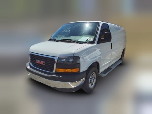 2022 GMC Savana Base